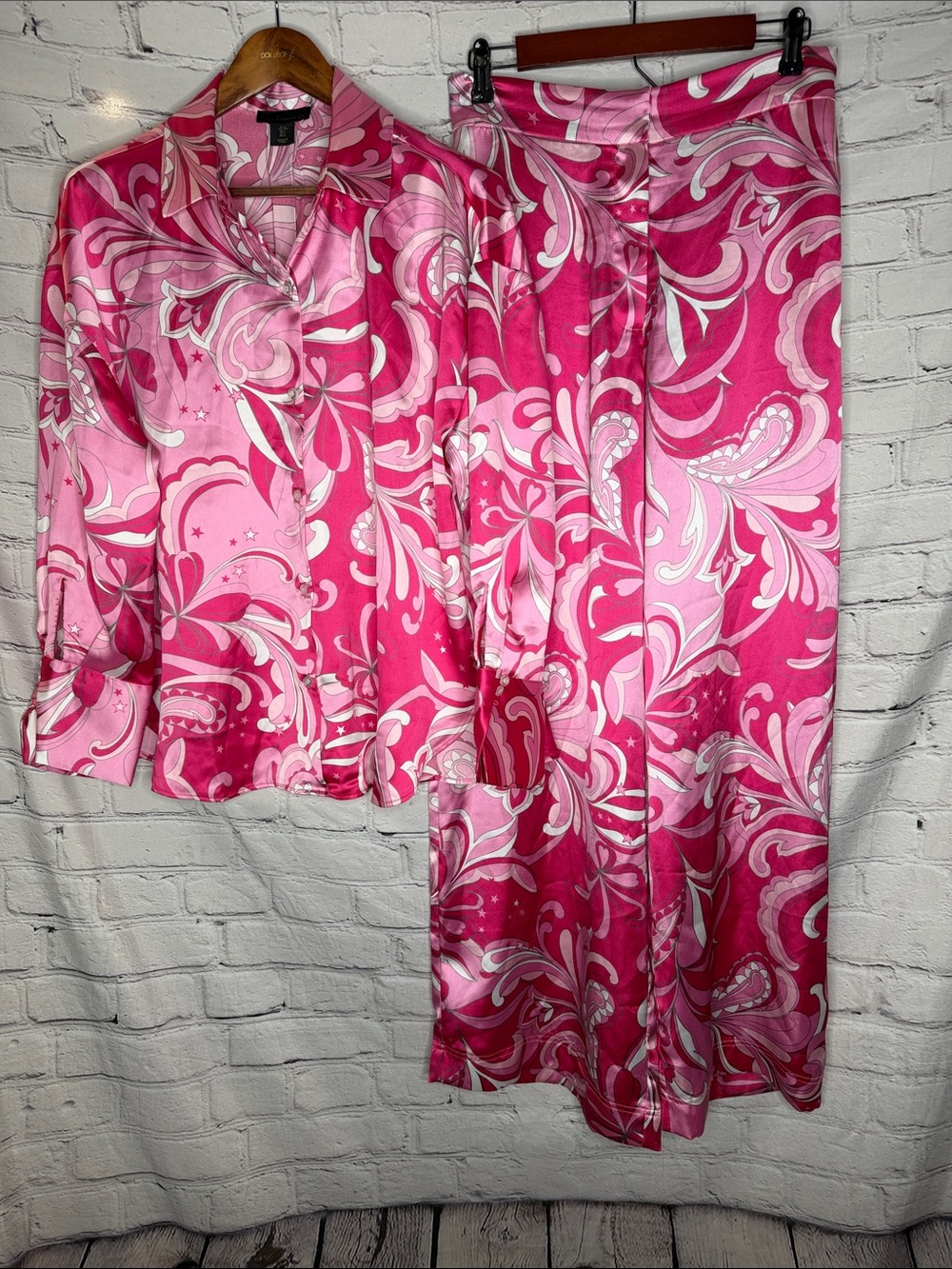 House Of Harlow 1960 Pink Swirl 2-Piece Pants & Long Sleeve Blouse Set